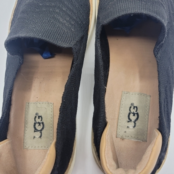 UGG Sammy Chevron Trainer - Picture 14 of 15